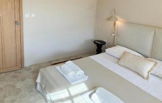 Awesome Home In Jelsa - 5
