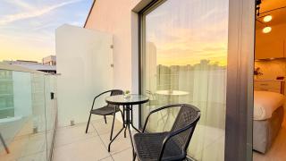 Hubix Suites - Icon Studios Premium Urban Retreat - 5