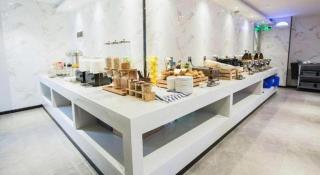 Borrman Hotel Zhuhai Gongbei Port Fuhuali Light Rail - 9