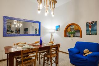 The Captain's beach house - 2