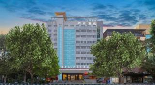 Lavande Hotels Ganzhou Golden Plaza - 9