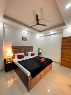 Nirvana Homestays - 8
