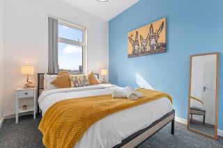 Spacious 5BR House in Coventry Family & Group Stays - 3