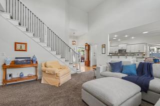 5BR Meridian Custom Home • Pool Table• Home Office - 1