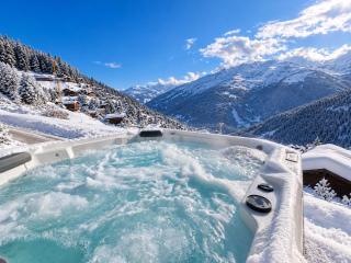 Chalet White Peak by Miggins - 9