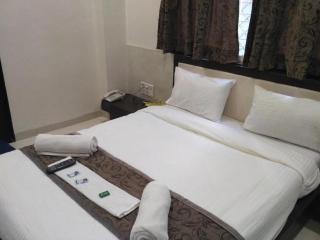 Hotel O Everest Inn Hotel - 2