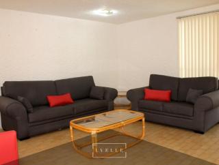 Casa Laurel in Lomas de Cocoyoc, Pool & TV Area - 8