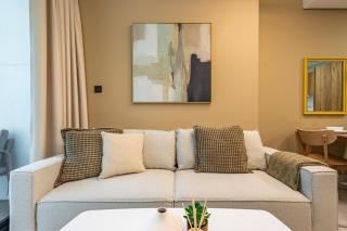 Serene & Modern 1BR - Balcony - ADGM - Cleveland - Galleria Mall - Maryah Island - 2