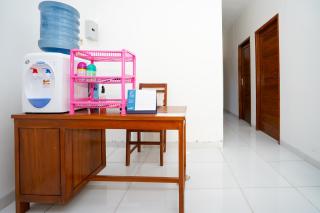 RedDoorz at Akcaya Mukti Homestay YIA Kulonprogo - 4