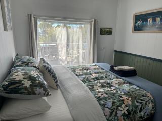 Wylah Cottage for a Peaceful Bruny Island Escape with Water Views, Fireplace & Wildlife Aplenty - 2