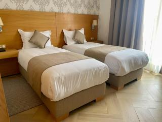 Alliance Hotel - 1