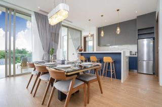 Decorated in a modern and simplistic! - 8