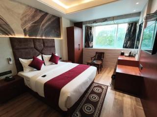 hotel theparkview prayagraj - 7