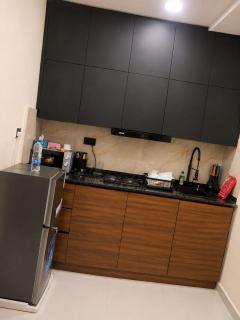 Orchard Hotel and Suites - 8