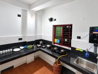 Continental Homestay - 8