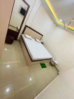Hotel Highway Inn - 4
