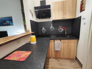 Rubica - "green window" studio apartment - 1