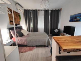 Rubica - "green window" studio apartment - 2