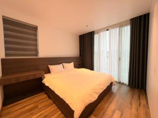 Lakenest Realty 125, Trịnh Công Sơn, Tây Hồ, Hà Nội - 4