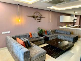 Goldcrest Mall & Apartments DHA - 7