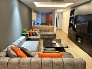 Goldcrest Mall & Apartments DHA - 4