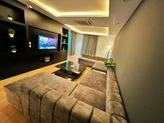Goldcrest Mall & Apartments DHA - 2