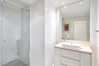 Entire 2 Bedroom Apt in Hilton Surfers Paradise - 26 - 4