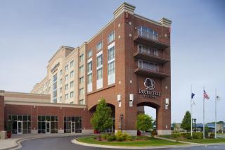 DoubleTree by Hilton Bay City - Riverfront - 0