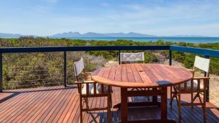 Dolphin Beach House - Swansea - 3