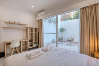 Beautiful, Central Sliema Maisonette & Patio, 5 Min to the Beach - 4