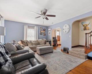 Resell Geneseo Apartment - 0