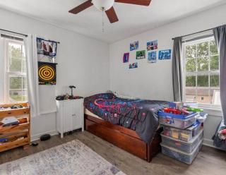 Resell Geneseo Apartment - 9