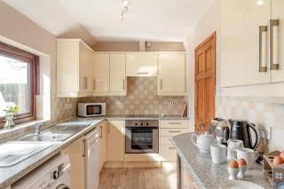 3 Bed in Woodford oc-f33368 - 5