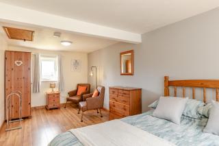 3 Bed in Woodford oc-f33368 - 3