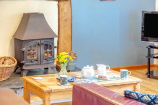 3 Bed in Woodford oc-f33368 - 6