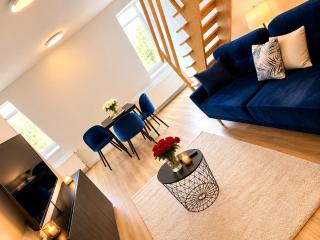 Przestronny , piętrowy Apartment w centrum Kłodzka z darmowym parkingiem - 6 - 4