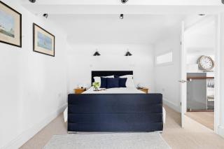 Creek Guest House - 8