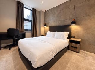 Prime City Centre Apt 2BR 2 Bath Walk to UKREiiF - 4