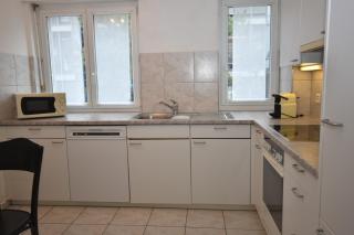 Queen Bed, Private Balcony, Central - Ghost 03 - 5