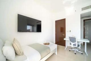 Waterfront 2BR Near Reem Mall, ADGM & Louvre Abu Dhabi Sleeps 7 - Abu Dhabi - 3
