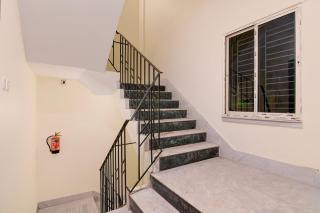 Collection O Gariahat Kolkata Formerly 6 Seasons - 9