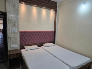 Sri Sai Guest House - 5