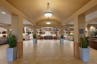 Embassy Suites by Hilton Kansas City International Airport - 1