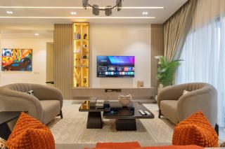 Stunning and Spacious 2 Bedroom Apartment - 9