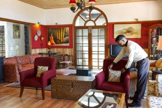 V are Family Mistair Estate- 10BHK Pet Friendly Luxury Estate with a Pool Table, Bonfire & BBQ - 1