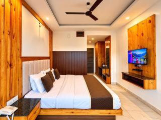 Pine View Luxury Resort With Mountain View & Premium Rooms Mussoorie near JW Marriott - 6