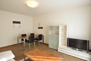 Queen Bed, Private Balcony, Central - Ghost 22 - 2