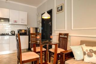 Shoreline Serenity Stylish Apartment in Calangute - 9