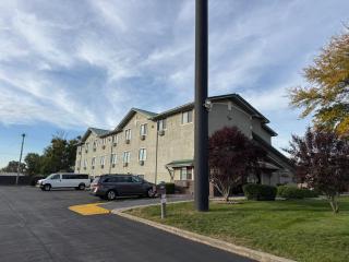 Hotel Fort Wayne North- Coliseum Blvd - 6