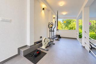 Villa Zara, Heated Pool, Jacuzzi, Sauna, 8 Guests - 2